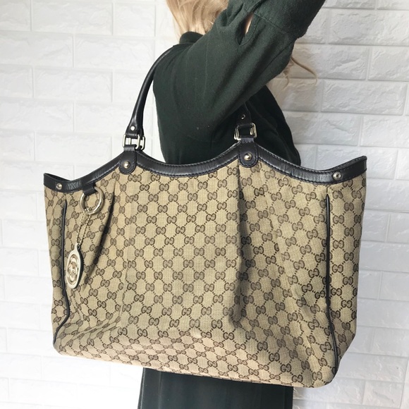 Gucci Handbags - MONOGRAM🔥XLARGE 🔥 Gucci TOTE SUKEY